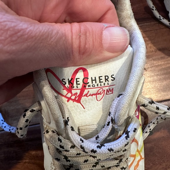 Sketchers white & rainbow heart tennis shoes size 2 lightly used - Picture 3 of 5